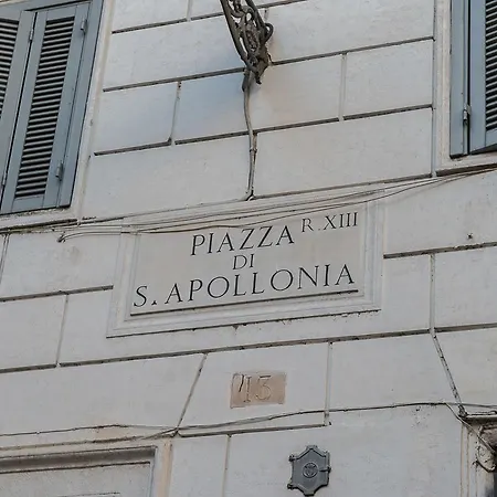 Domus Tiberina