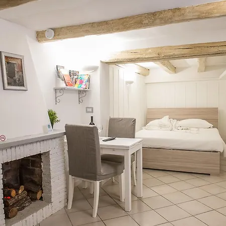 Apartament Domus Tiberina Rzym